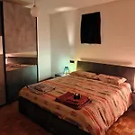 Ai Foresti Apartment